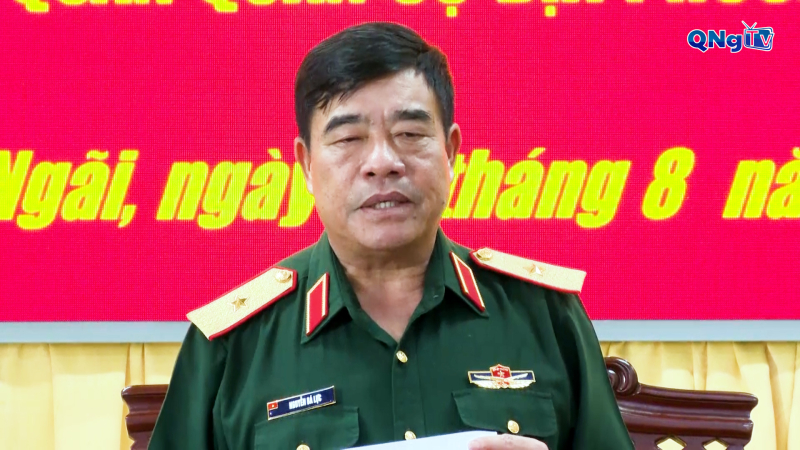 Kiểm tra c&ocirc;ng t&aacute;c sẵn s&agrave;ng chiến đấu tại Bộ Chỉ huy Qu&acirc;n sự Quảng Ng&atilde;i