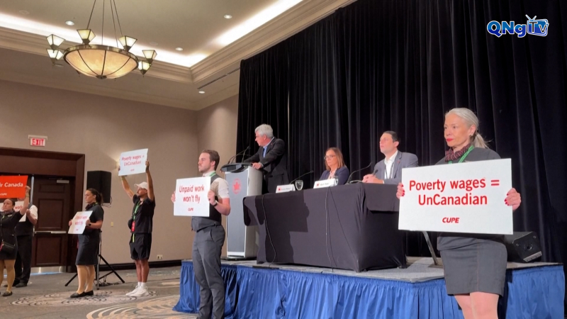 Air Canada tạm dừng bay để đàm phán với công đoàn