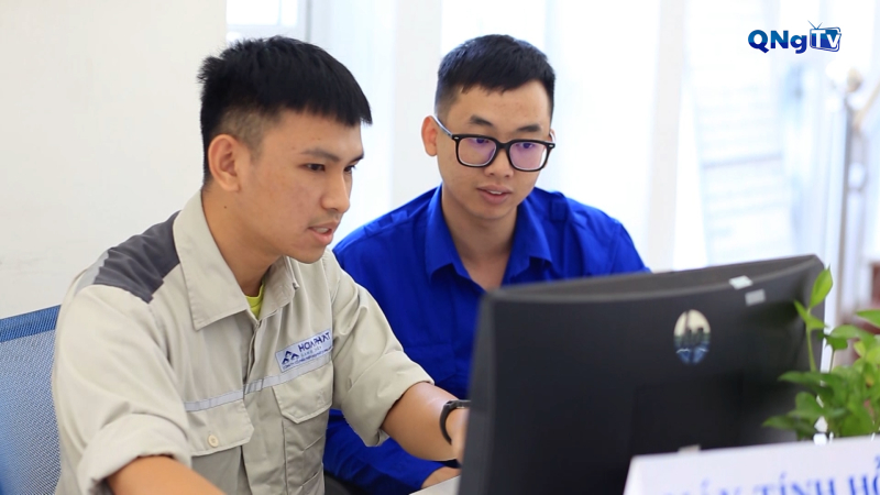 Hỗ trợ công dân thực hiện thủ tục hành chính trực tuyến