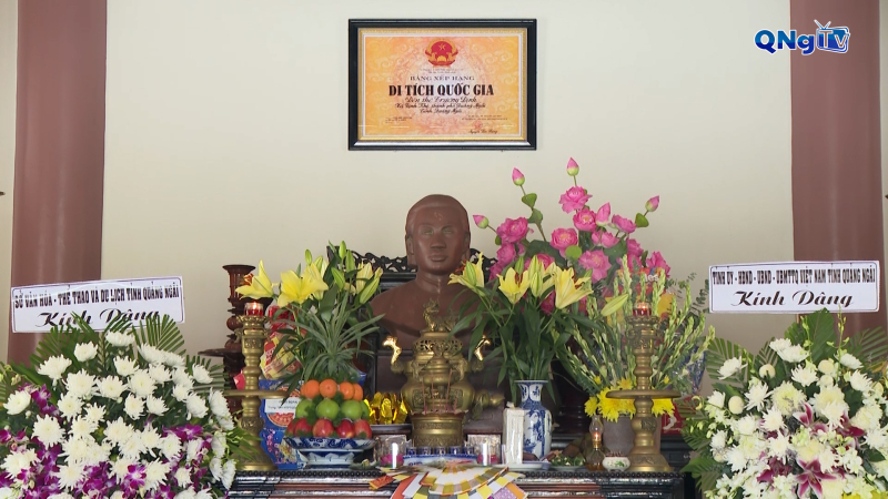 Dâng hương tưởng niệm 161 năm ngày Anh hùng dân tộc Trương Định tuẫn tiết 