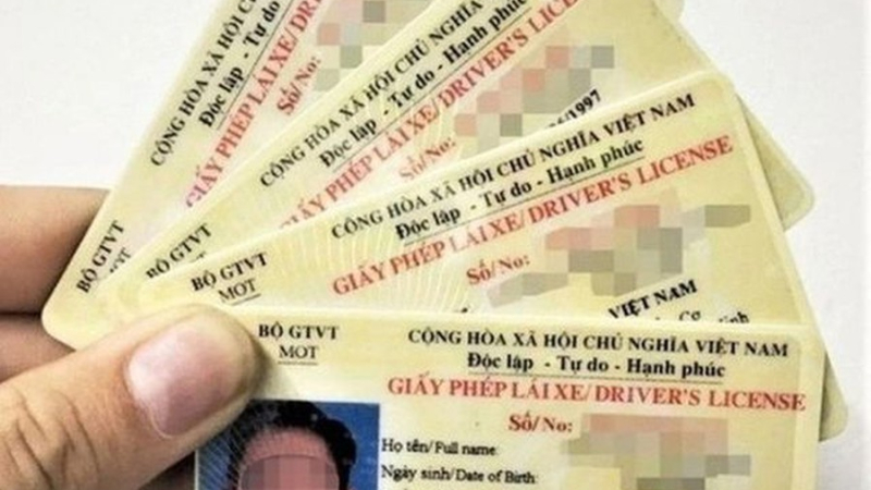 Đổi giấy phép lái xe thành công trên hệ thống là đủ điều kiện lái xe 