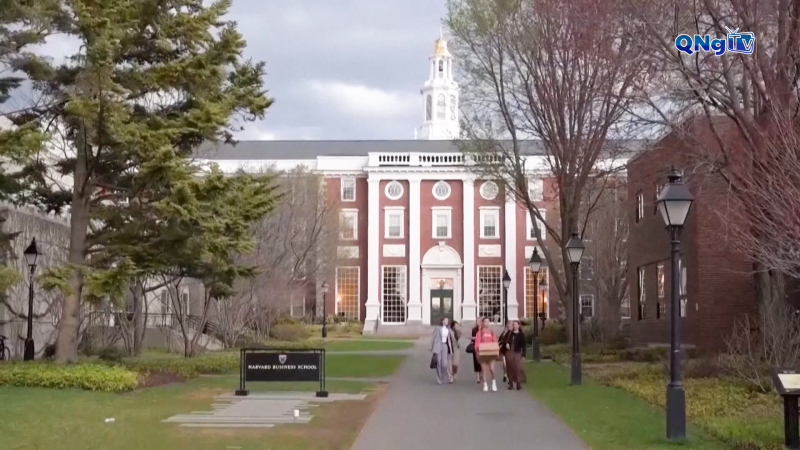 Mỹ hủy hơn 6.000 thị thực du học sinh trong năm 2025