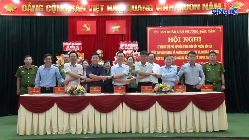 Ký kết quy chế phối hợp công tác an ninh trật tự khu vực giáp ranh