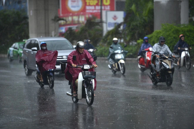 Bắc Bộ có mưa rào và dông vài nơi.