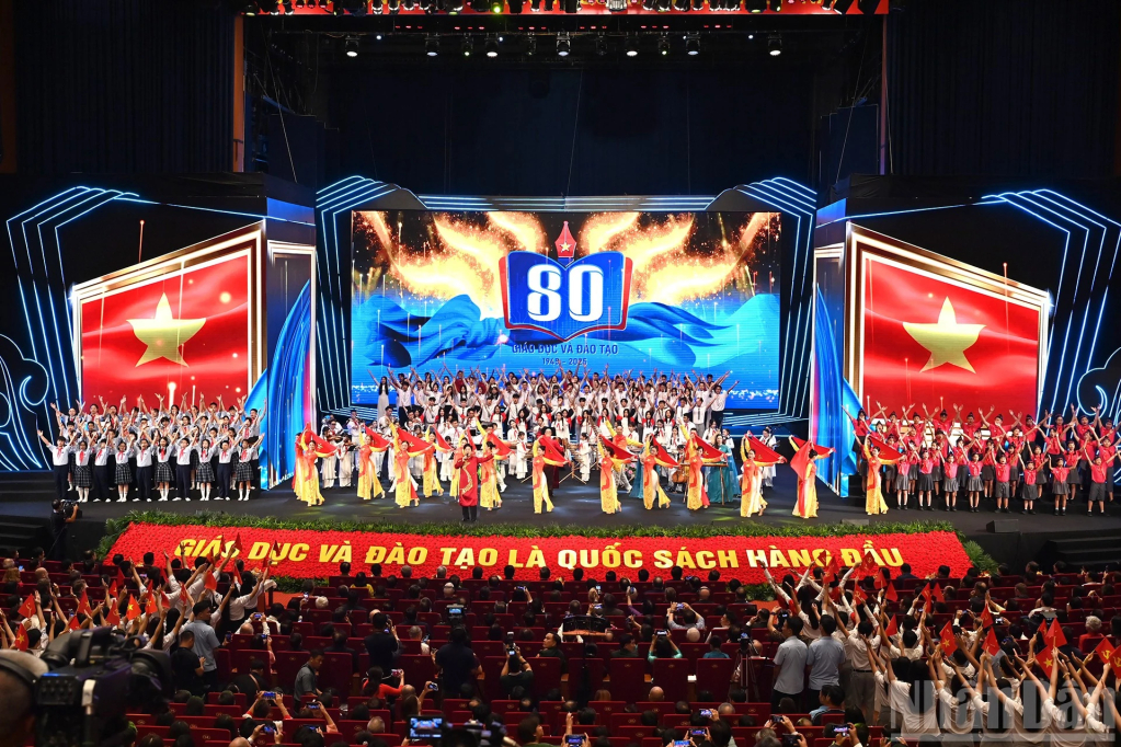 Chương trình nghệ thuật tại lễ kỷ niệm. Ảnh: NDO