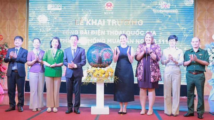  khai trương Tổng đài điện thoại quốc gia về phòng, chống mua bán người 111.