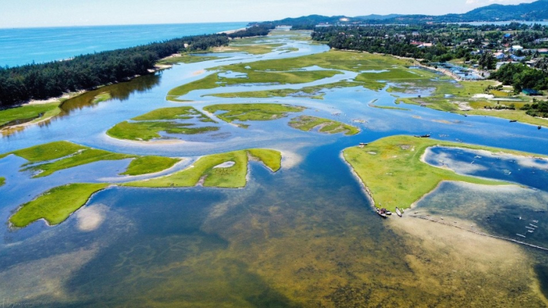 Đầm An Khê thu hút du khách dịp lễ 02/9