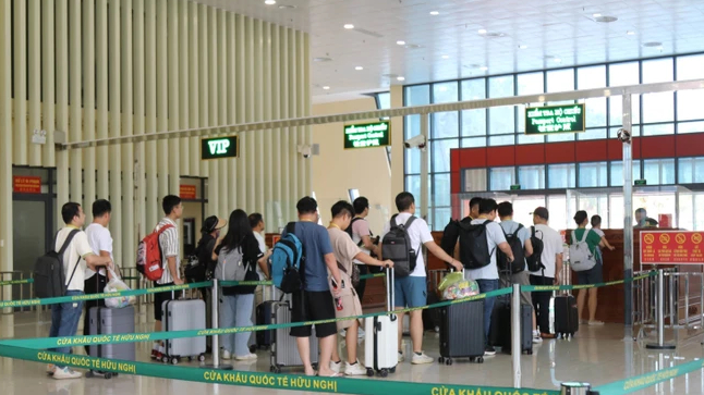 Quy định tạm hoãn xuất cảnh với người nợ thuế