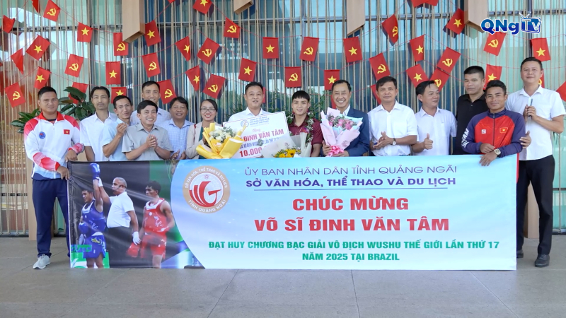Đón vận động viên Đinh Văn Tâm đoạt huy chương Bạc Giải Vô địch Wushu thế giới 2025 