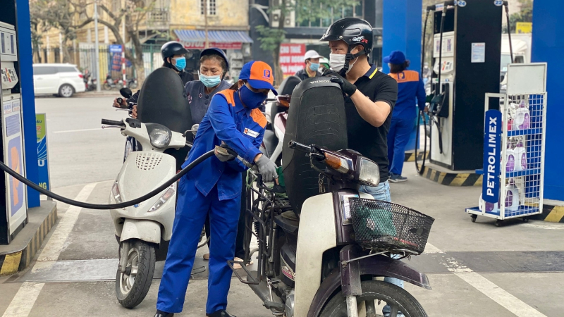 Dự báo giá xăng tăng 0,9% trong ngày 18/9