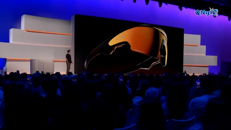 Meta ra mắt kính thông minh Oakley