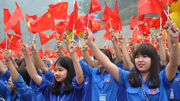 Coi trọng việc giáo dục, bồi dưỡng đạo đức cách mạng cho thế hệ trẻ