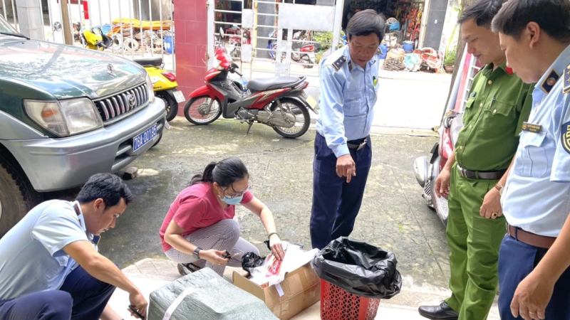 Xử lý 113 vụ vi phạm buôn bán hàng giả, hàng lậu