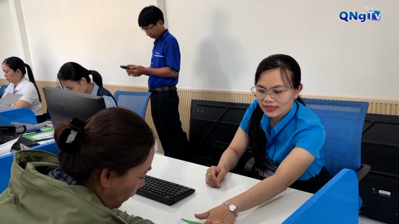 Đưa cán bộ về cơ sở giúp bộ máy vận hành thông suốt