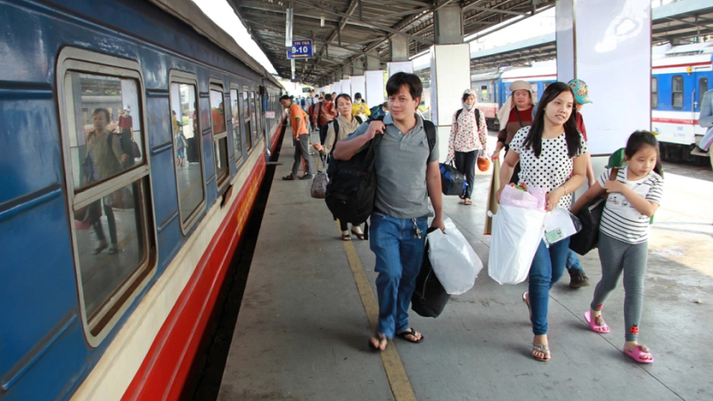 Giá vé tàu Tết tăng