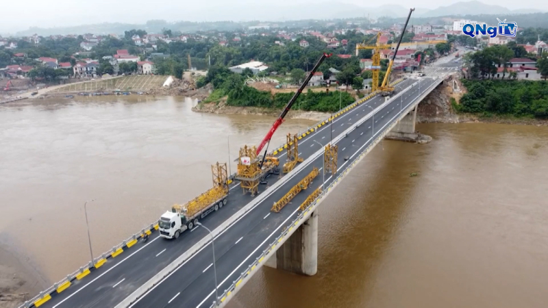 Khánh thành cầu Phong Châu sau hơn 10 tháng thi công