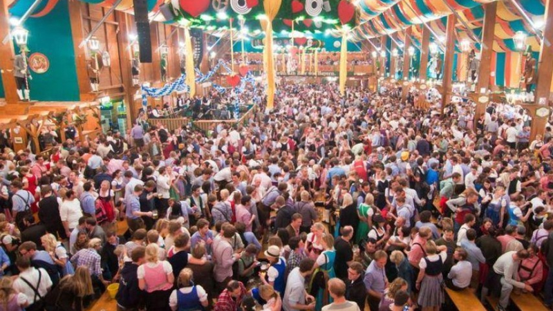 Oktoberfest - sức h&uacute;t từ bia v&agrave; văn h&oacute;a Đức