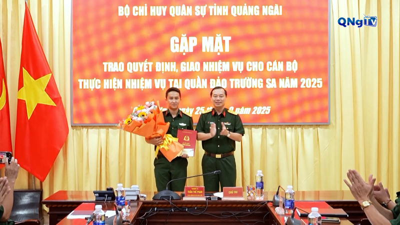 Gặp mặt cán bộ thực hiện nhiệm vụ tại Quần đảo Trường Sa