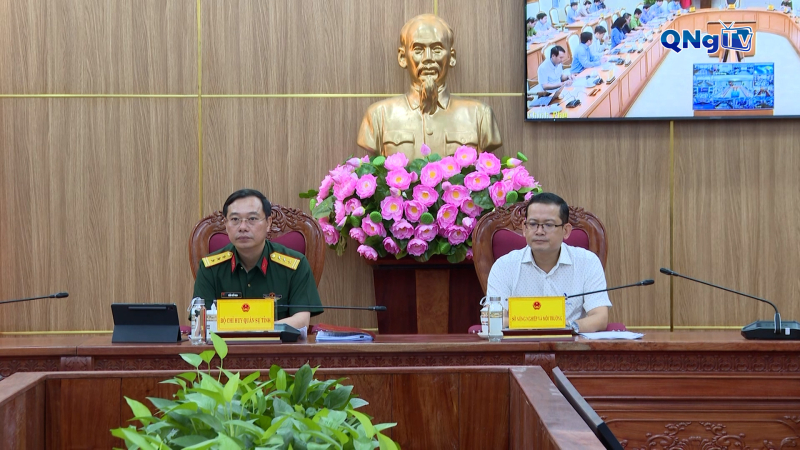 Khẩn trương ứng phó với bão số 10