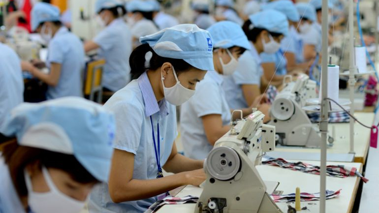 Bộ Nội vụ chính thức đề xuất tăng lương tối thiểu 7,2%