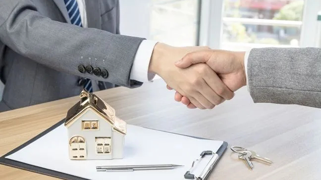 Đề xuất thu 300.000 đồng lệ phí cấp chứng chỉ môi giới bất động sản