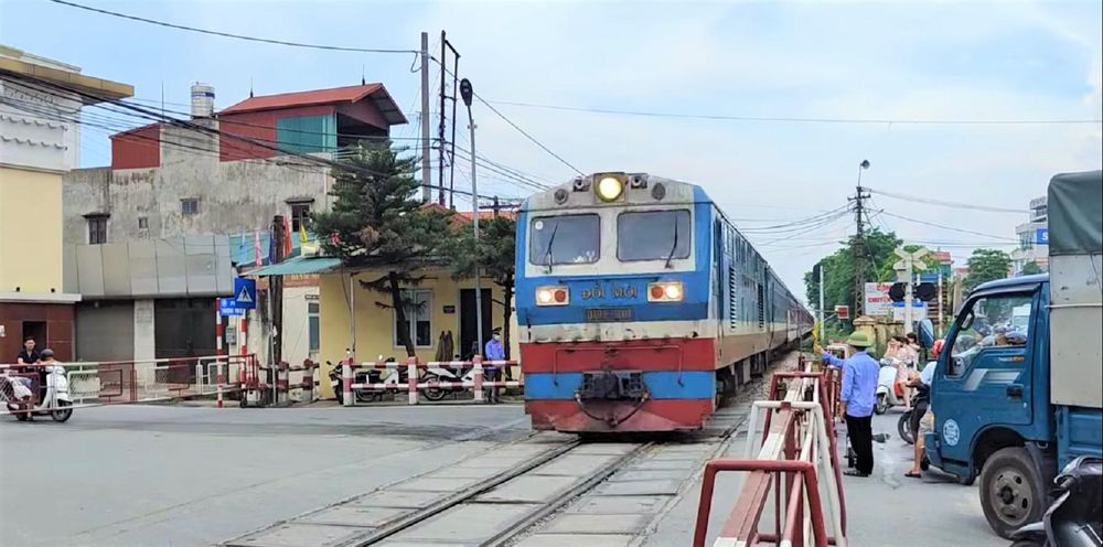 Đường sắt triển khai nhiều giải pháp tăng cường đảm bảo trật tự, an toàn giao thông đường sắt trong tình hình mới (Ảnh: minh họa).