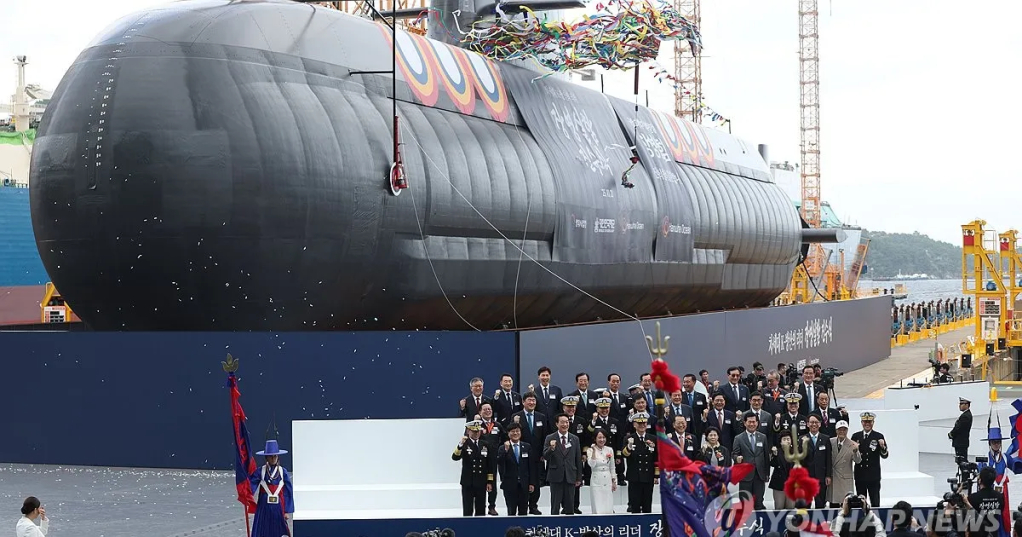 Lễ hạ thủy tàu diễn ra tại xưởng đóng tàu Hanwha Ocean ở Geoje. (Yonhap)