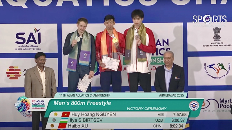 Kình ngư Việt Nam đầu tiên giành hai huy chương vàng ở Giải vô địch châu Á