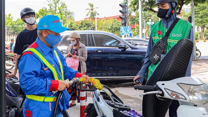 Chiều nay, giá xăng có thể quay đầu tăng sau 1 tuần giảm