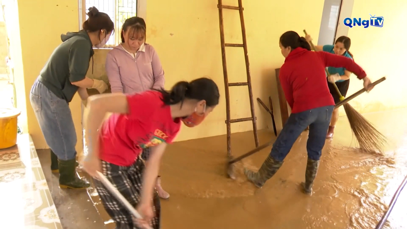 Hà Tĩnh xử lý môi trường, phòng chống dịch bệnh sau mưa bão