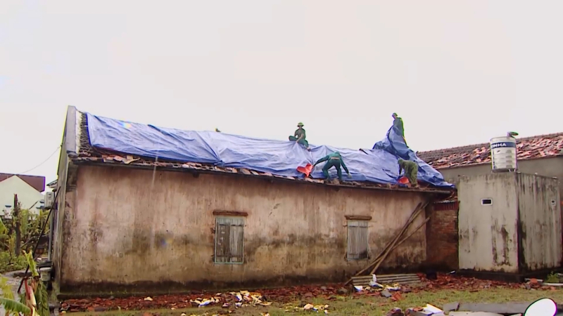 Thanh H&oacute;a nỗ lực gi&uacute;p người d&acirc;n v&ugrave;ng lũ