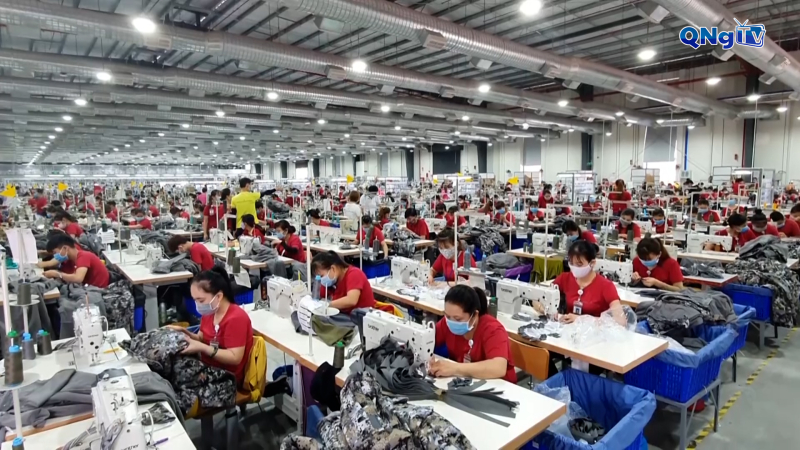 Doanh nghiệp dệt may Quảng Ngãi thích ứng với thuế quan từ Mỹ