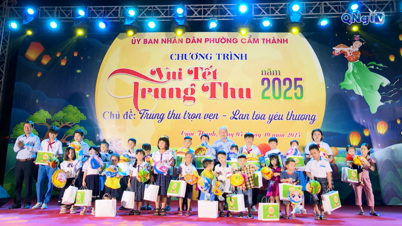 Đêm hội “Trung thu trọn vẹn - Lan tỏa yêu thương”