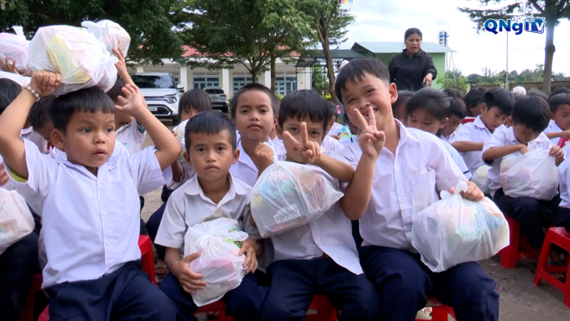 Chương trình trung thu “vì nụ cười trẻ thơ”