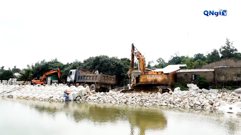 Lá chắn bảo vệ ngư dân cửa biển Sa Cần