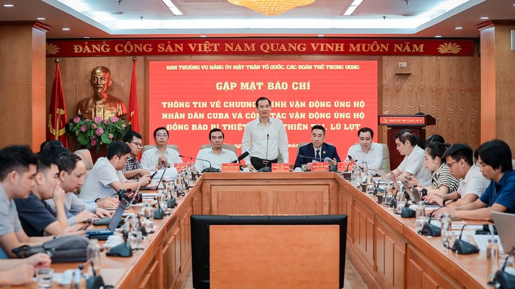 Hơn 1.300 tỷ đồng ủng hộ đồng bào vùng lũ và nhân dân Cuba