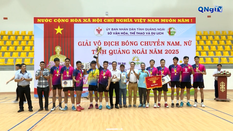 Bế mạc Giải vô địch Bóng chuyền nam, nữ tỉnh Quảng Ngãi năm 2025