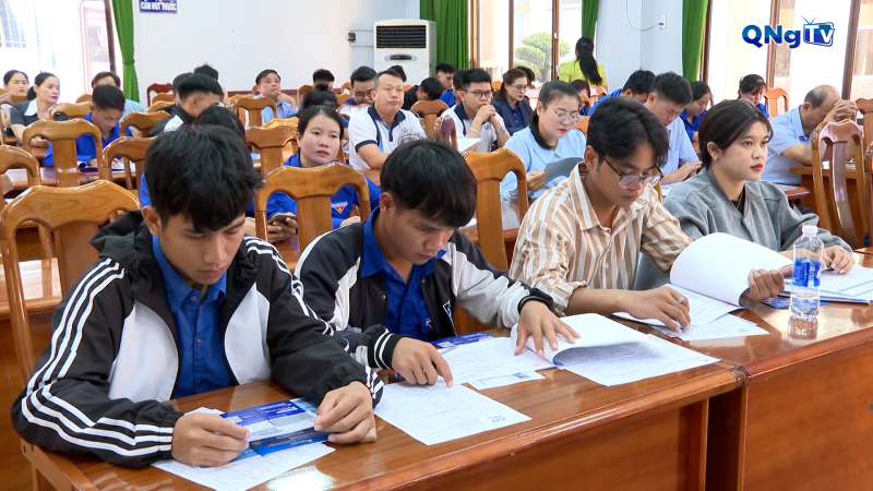 Sàn giao dịch việc làm năm 2025 tại phường Kon Tum