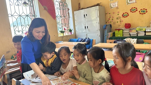 Sắp xếp trường học, không chỉ để giảm đầu mối