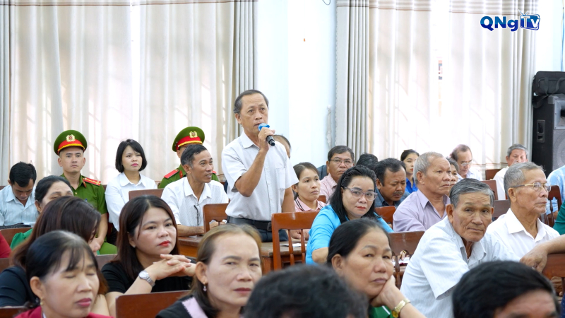 Cử tri Sa Huỳnh kiến nghị quan t&acirc;m đầu tư hạ tầng v&agrave; đời sống d&acirc;n sinh