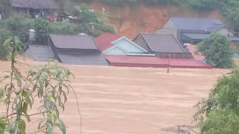 Thiệt hại mưa lũ sau b&atilde;o số 11 ước t&iacute;nh 5.450 tỷ đồng