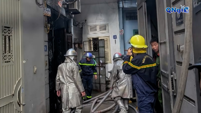 Ch&aacute;y lớn tại H&agrave; Nội khiến 5 người tử vong