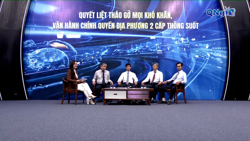 Tháo gỡ khó khăn, vận hành chính quyền địa phương 2 cấp thông suốt