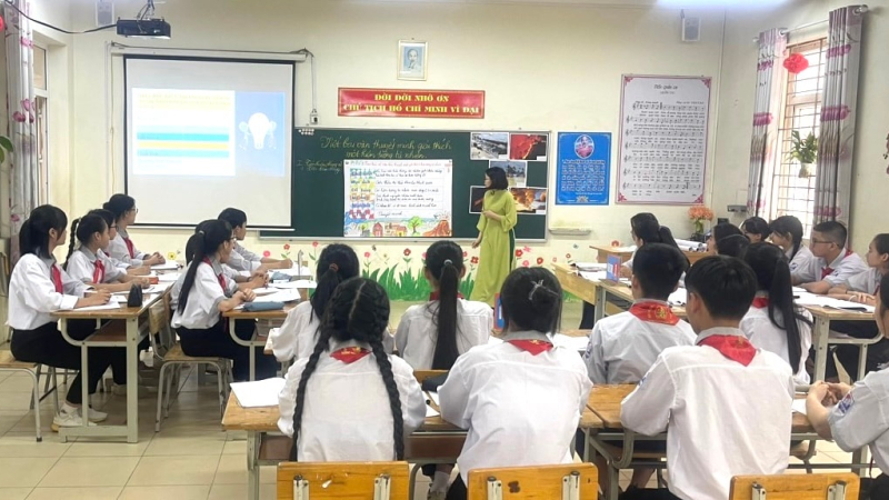 Phấn đấu 100% học sinh được học 2 buổi/ngày vào năm 2030