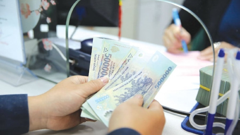 Bộ Nội vụ trình phương án tăng lương trong tháng 10