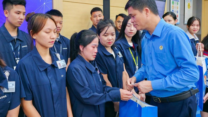 Dự kiến chi hỗ trợ Tết Nguyên đán Bính Ngọ cho người lao động khó khăn