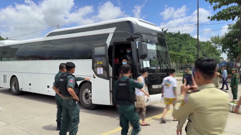 Campuchia bàn giao 59 công dân cho Hàn Quốc