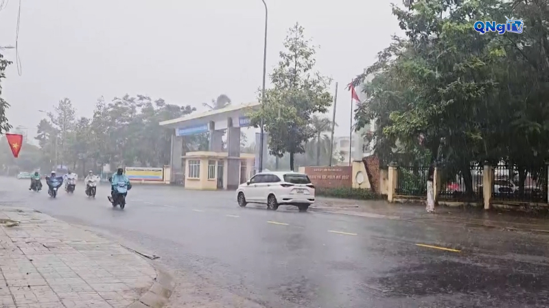 Quảng Ngãi mưa lớn kéo dài trên diện rộng