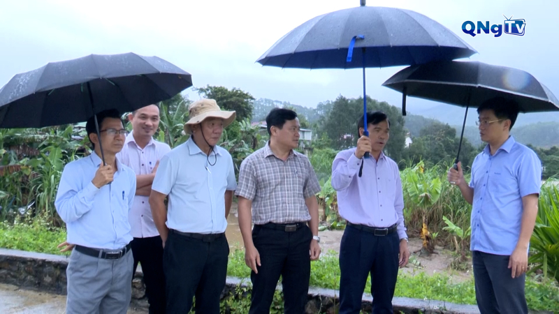 Kiểm tra c&ocirc;ng t&aacute;c ứng ph&oacute; mưa lớn, sạt lở đất ở Đăk P&eacute;k