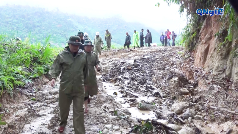 Kiểm tra công tác ứng phó mưa lớn, sạt lở đất